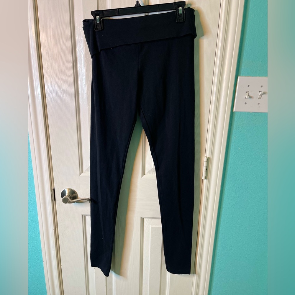 Victoria’s Secret black ,yoga pants, size medium, great condition not faded.